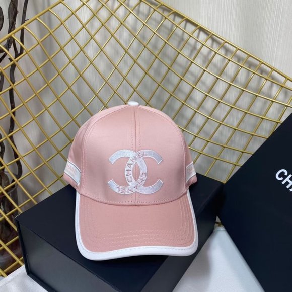 ?✨AUTHENTIC✨?CHANEL hat main image 7